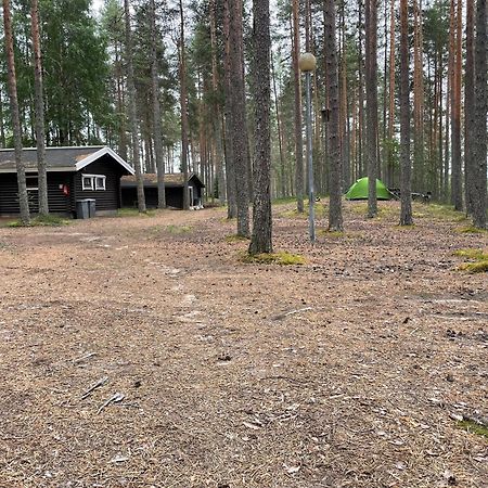 Laahtanen Camping Hotel Ristijärvi Exterior foto