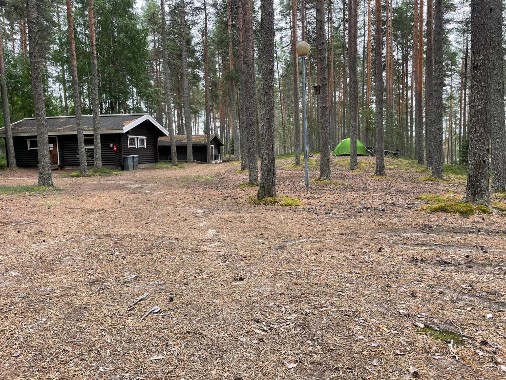 Laahtanen Camping Hotel Ristijärvi Exterior foto