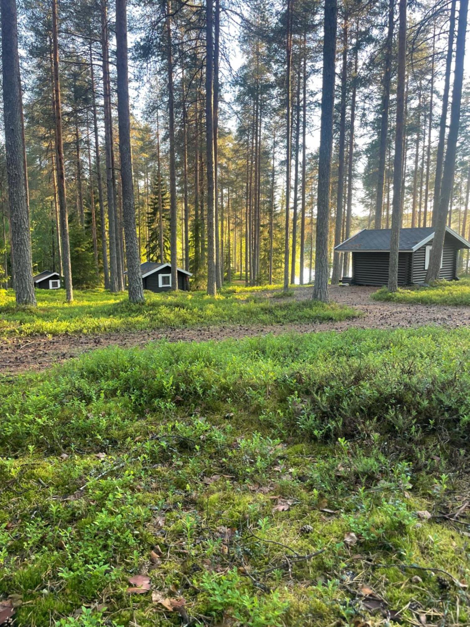 Laahtanen Camping Hotel Ristijärvi Exterior foto