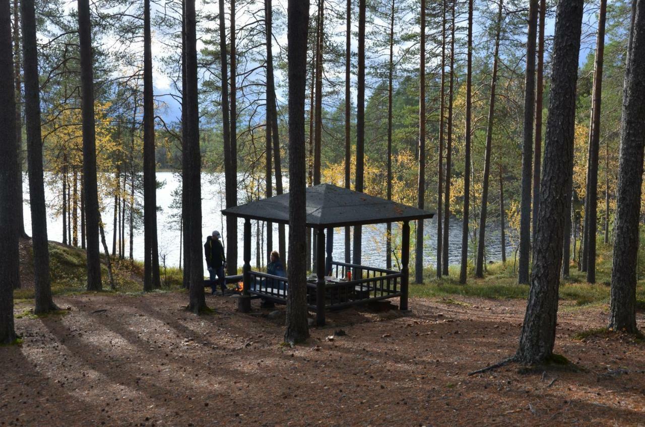 Laahtanen Camping Hotel Ristijärvi Exterior foto